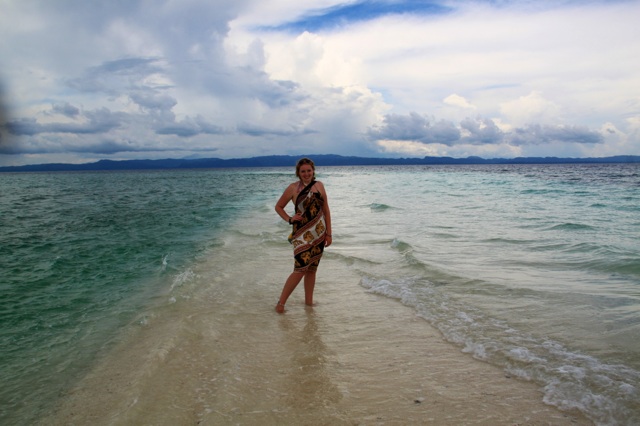 1.1337498649.sand-bar-at-calangaman