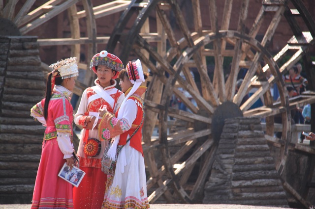 1.1362486234.traditional-dress