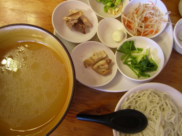 1.1362663176.over-the-bridge-noodles