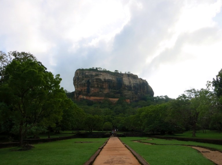 2.1383672785.sigiriya