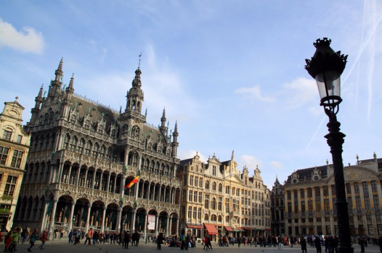 3.1393113600.grande-place