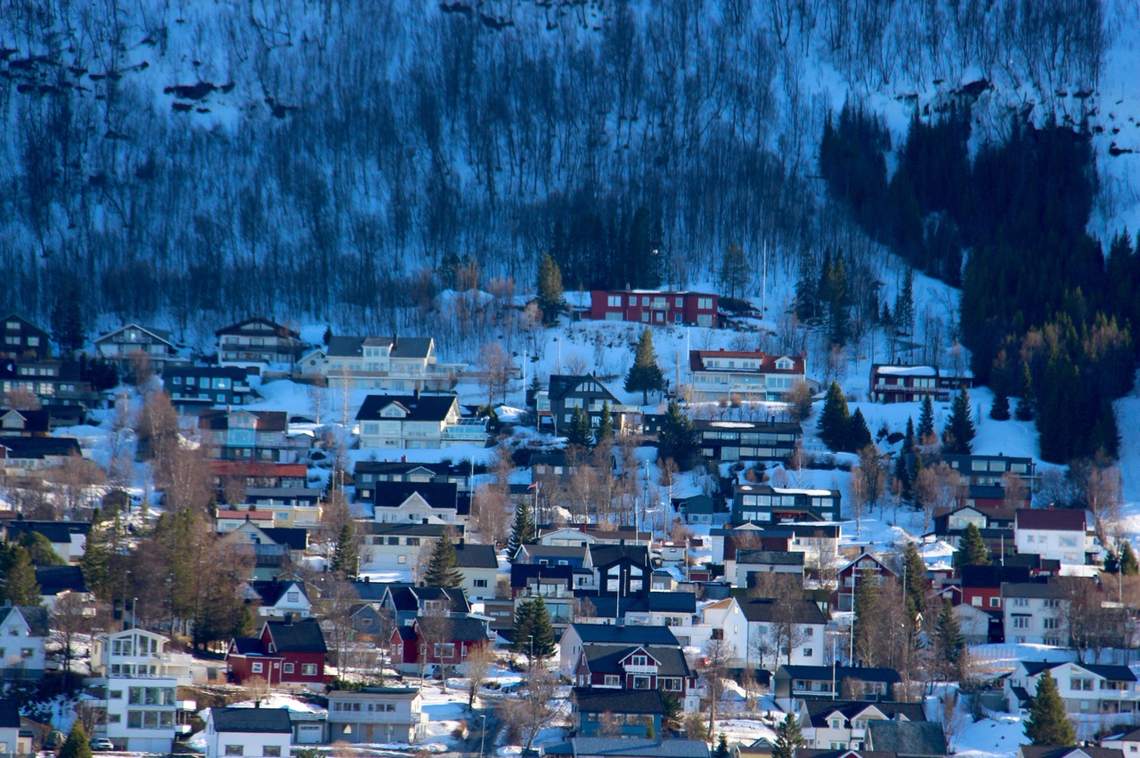 4.1426204800.snowy-houses