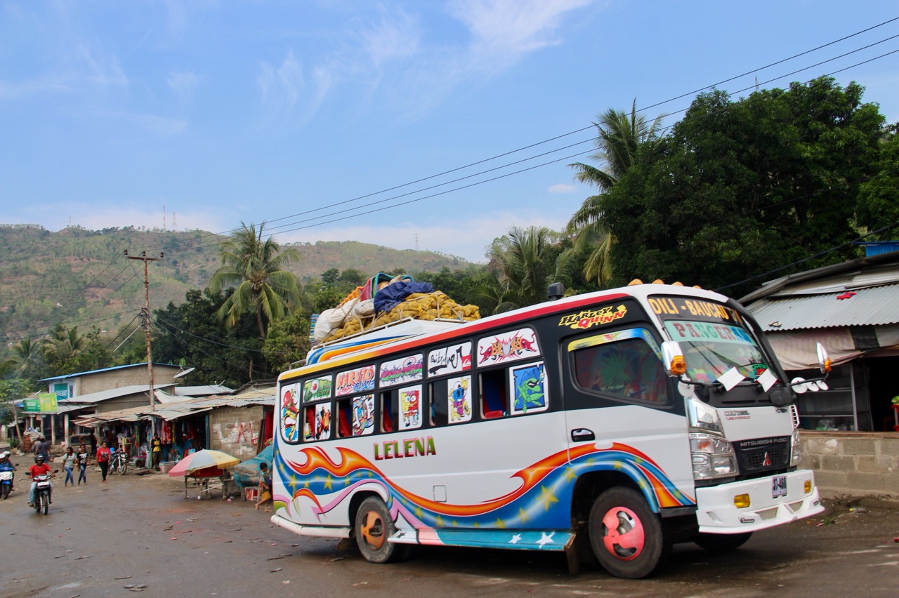 5.1478476800.colourful-buses